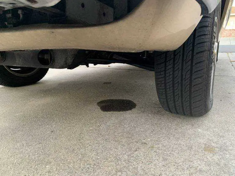 Car Leaking Oil when Parked – How to Fix This