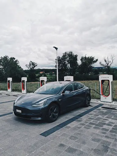 Tesla Destination Charger vs. Supercharger